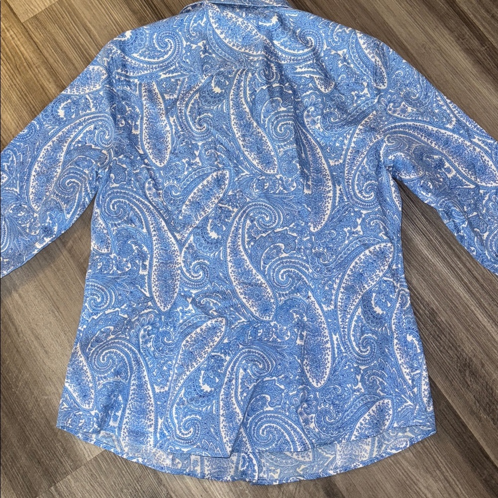 Talbots 8 petite paisley Button Down Blue Shirt Top blouse work wear white - Picture 7 of 7